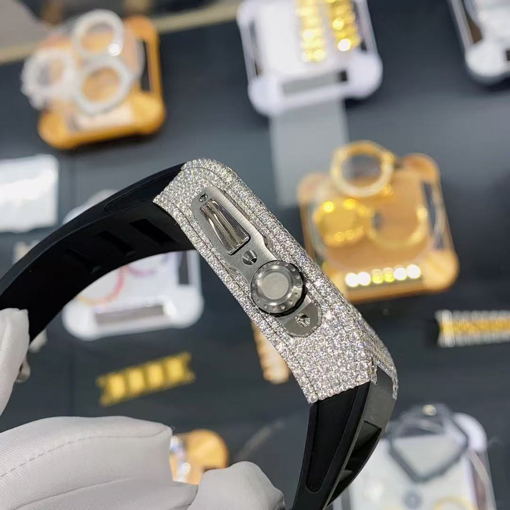 Watch processing and diamond setting