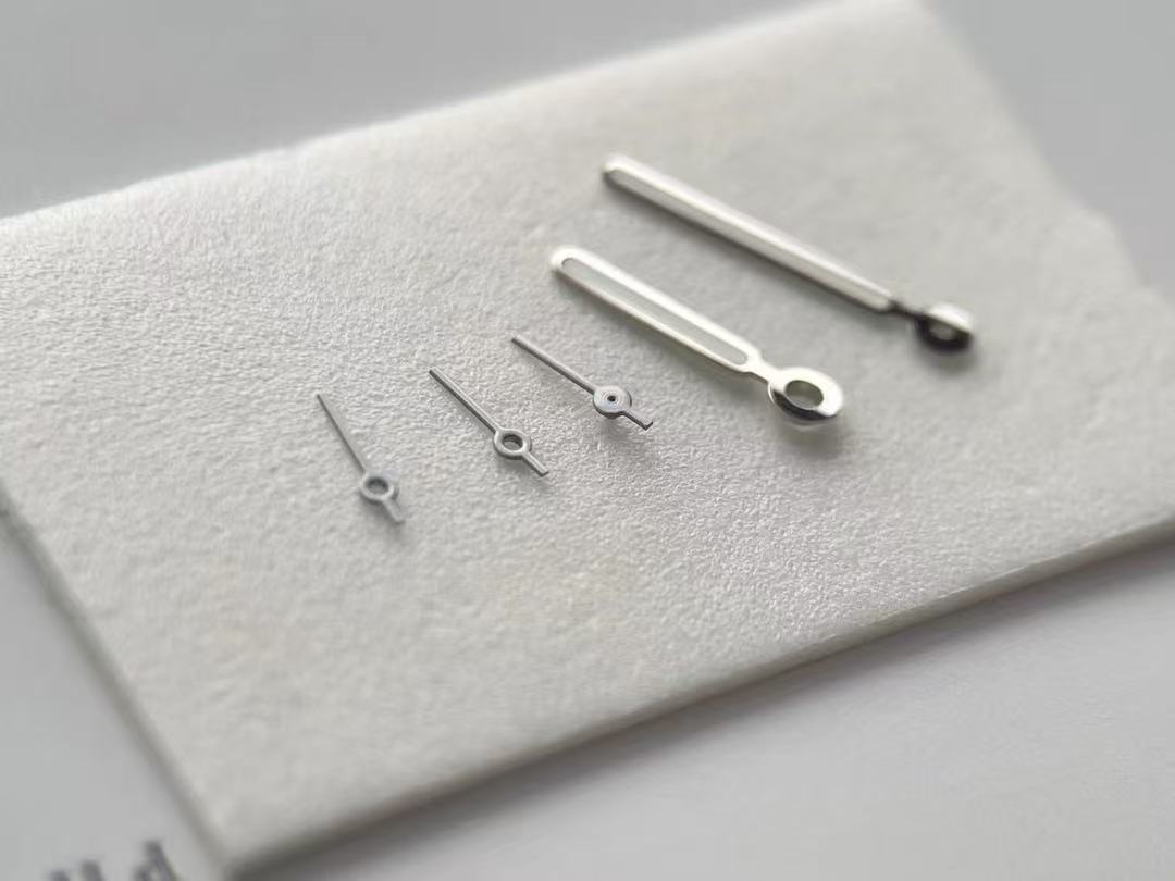 Watch processing and diamond setting